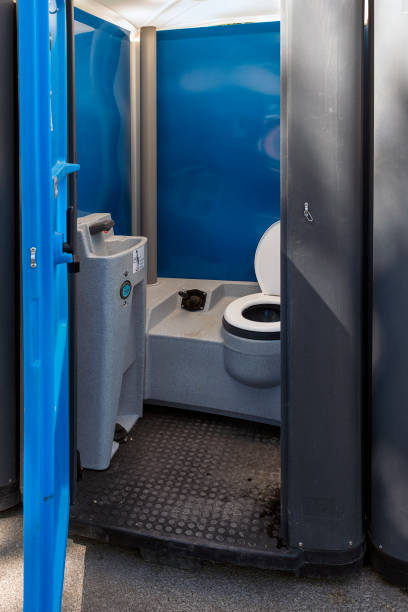 Best Affordable porta potty rental  in Deerfield, WI